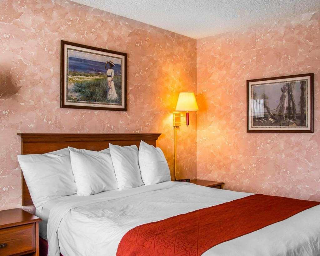Econo Lodge Firestone Room photo