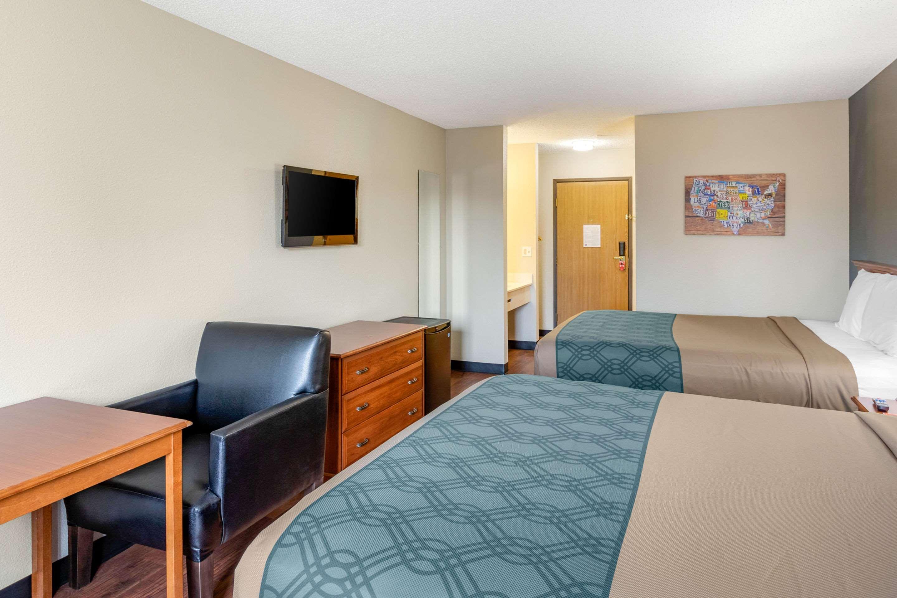 Econo Lodge Firestone Exterior photo