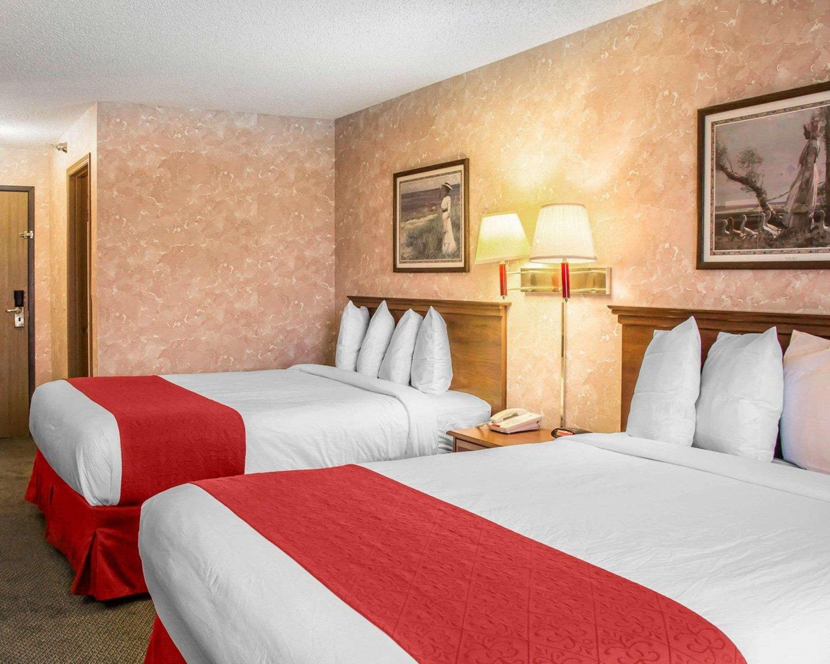 Econo Lodge Firestone Exterior photo