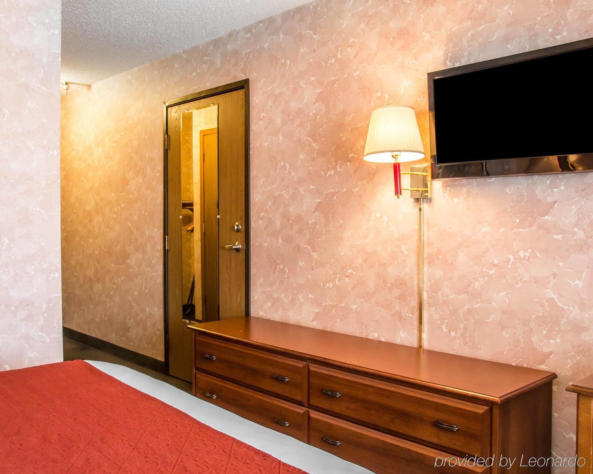 Econo Lodge Firestone Exterior photo