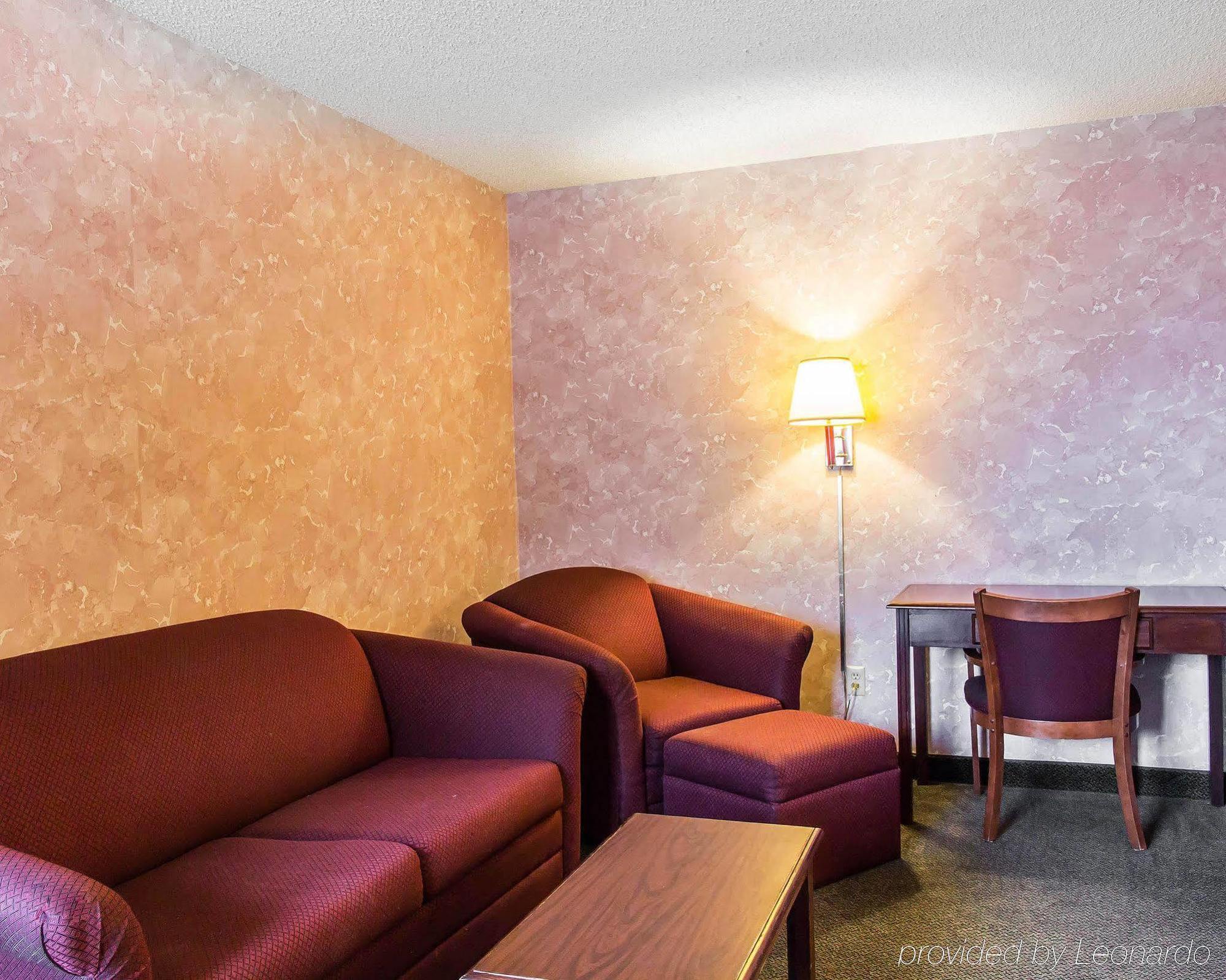 Econo Lodge Firestone Exterior photo